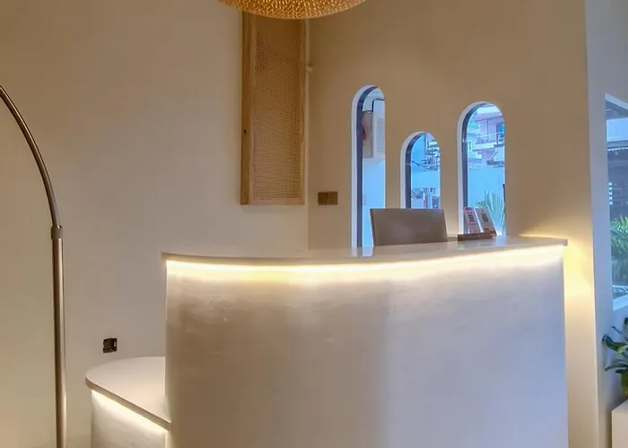 Cozy Queen With Ac & Free Wi-fi Bed and breakfast